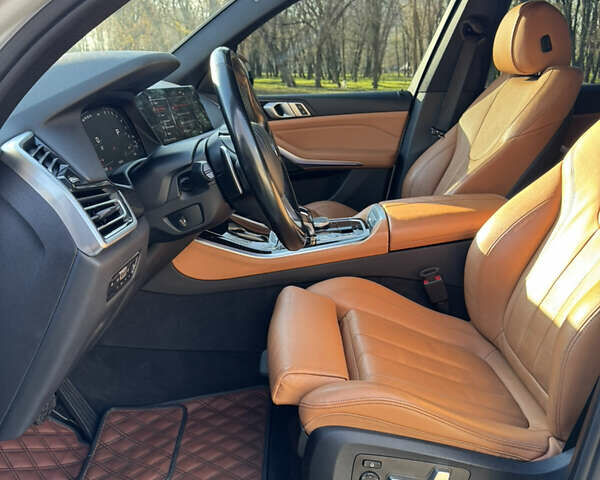 Белый БМВ Х5, объемом двигателя 3 л и пробегом 104 тыс. км за 47500 $, фото 15 на Automoto.ua