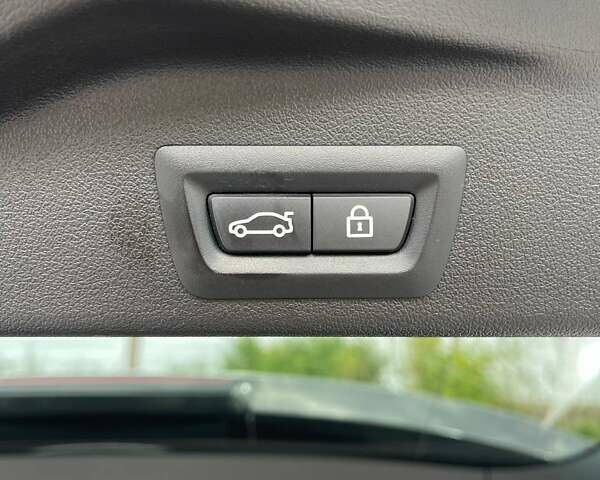 Белый БМВ Х5, объемом двигателя 3 л и пробегом 211 тыс. км за 38900 $, фото 42 на Automoto.ua