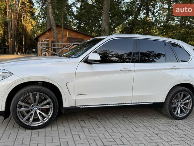 Белый БМВ Х5, объемом двигателя 2.99 л и пробегом 218 тыс. км за 32900 $, фото 2 на Automoto.ua