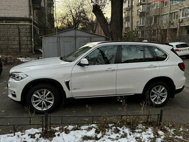 Белый БМВ Х5, объемом двигателя 2 л и пробегом 85 тыс. км за 40000 $, фото 2 на Automoto.ua