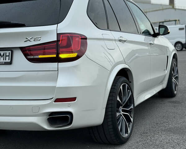 БМВ Х5 2018 в Днепре (Днепропетровске) на Automoto.ua Белый БМВ Х5, объемом двигателя 2.98 л и пробегом 140 тыс. км за 36500 $, фото 12 на Automoto.ua