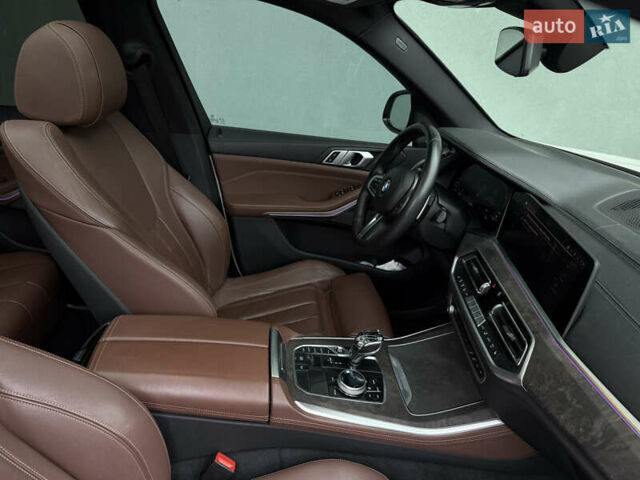 БМВ Х5 2018 в Днепре (Днепропетровске) на Automoto.ua Белый БМВ Х5, объемом двигателя 3 л и пробегом 91 тыс. км за 58000 $, фото 7 на Automoto.ua
