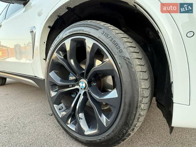 Білий БМВ Х5, об'ємом двигуна 3 л та пробігом 173 тис. км за 25500 $, фото 64 на Automoto.ua