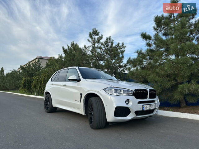 Білий БМВ Х5, об'ємом двигуна 2.99 л та пробігом 84 тис. км за 44900 $, фото 1 на Automoto.ua