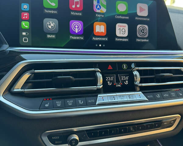 Белый БМВ Х5, объемом двигателя 3 л и пробегом 104 тыс. км за 47500 $, фото 28 на Automoto.ua