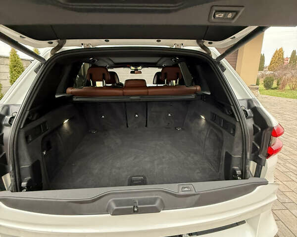 Білий БМВ Х5, об'ємом двигуна 4.39 л та пробігом 127 тис. км за 52700 $, фото 23 на Automoto.ua