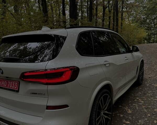 Белый БМВ Х5, объемом двигателя 2.99 л и пробегом 170 тыс. км за 55000 $, фото 3 на Automoto.ua