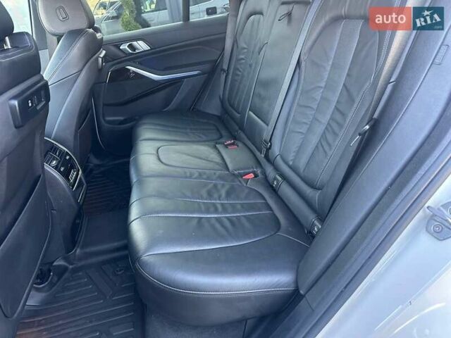 Белый БМВ Х5, объемом двигателя 3 л и пробегом 117 тыс. км за 37900 $, фото 19 на Automoto.ua