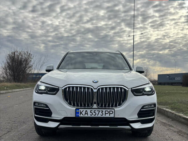 Белый БМВ Х5, объемом двигателя 3 л и пробегом 83 тыс. км за 44999 $, фото 7 на Automoto.ua