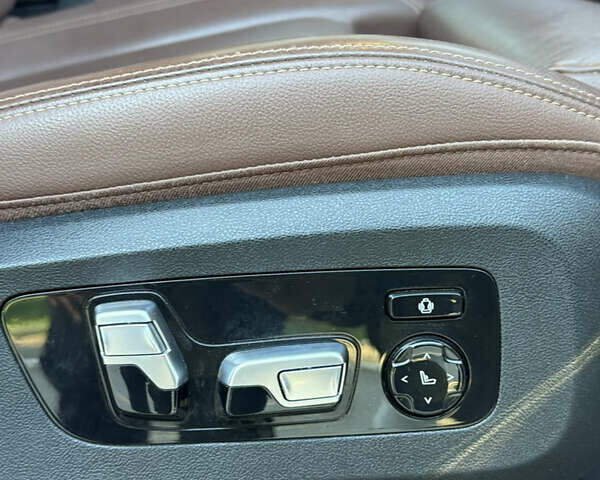 Білий БМВ Х5, об'ємом двигуна 2.99 л та пробігом 170 тис. км за 58499 $, фото 16 на Automoto.ua