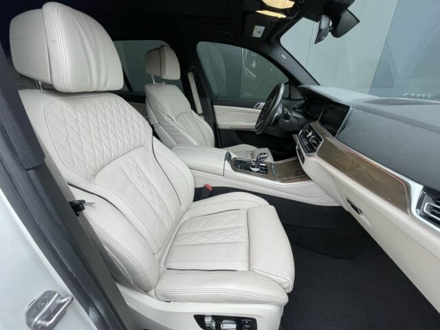 Білий БМВ Х5, об'ємом двигуна 3 л та пробігом 150 тис. км за 64000 $, фото 16 на Automoto.ua