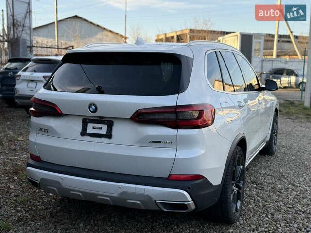 Белый БМВ Х5, объемом двигателя 3 л и пробегом 162 тыс. км за 34200 $, фото 4 на Automoto.ua
