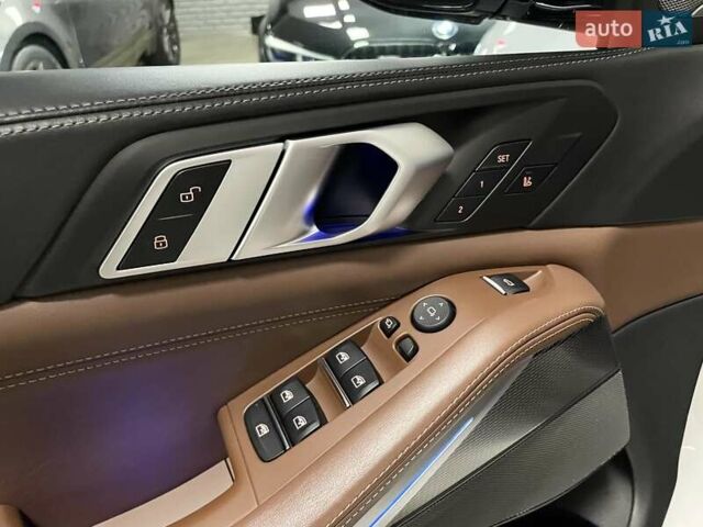 Білий БМВ Х5, об'ємом двигуна 2.99 л та пробігом 73 тис. км за 69700 $, фото 25 на Automoto.ua