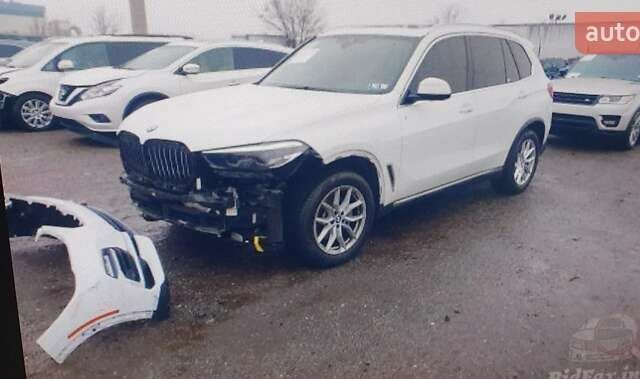 Білий БМВ Х5, об'ємом двигуна 3 л та пробігом 54 тис. км за 52500 $, фото 35 на Automoto.ua
