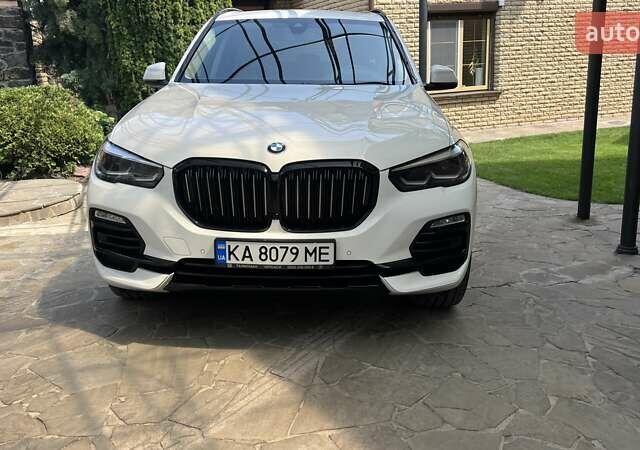 Белый БМВ Х5, объемом двигателя 2.99 л и пробегом 127 тыс. км за 54000 $, фото 3 на Automoto.ua