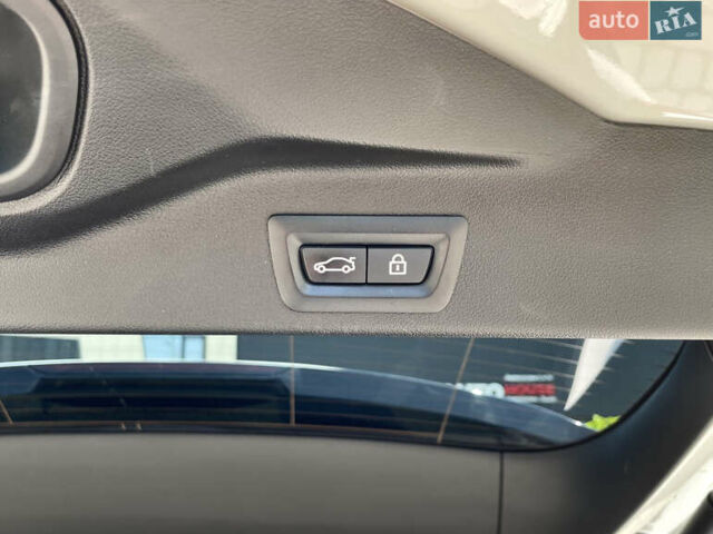 Білий БМВ Х5, об'ємом двигуна 3 л та пробігом 102 тис. км за 43700 $, фото 11 на Automoto.ua