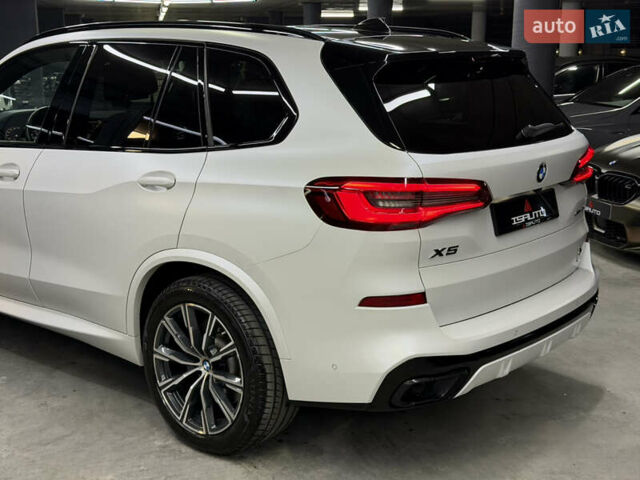 Белый БМВ Х5, объемом двигателя 2.99 л и пробегом 61 тыс. км за 69500 $, фото 11 на Automoto.ua