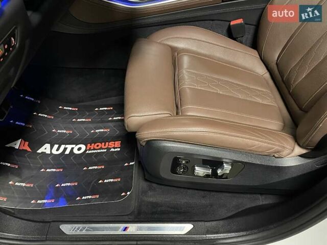 Білий БМВ Х5, об'ємом двигуна 2.99 л та пробігом 73 тис. км за 69700 $, фото 29 на Automoto.ua