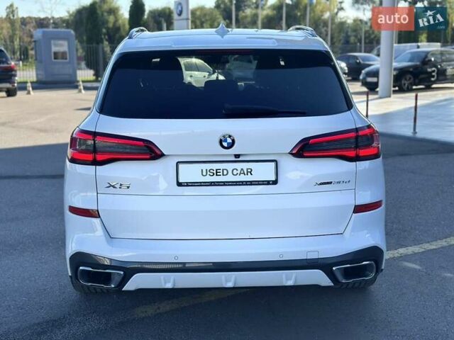 Белый БМВ Х5, объемом двигателя 2.99 л и пробегом 160 тыс. км за 54500 $, фото 5 на Automoto.ua