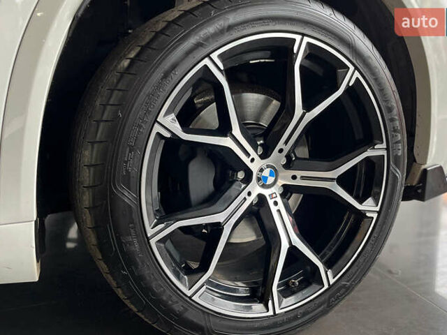 Белый БМВ Х5, объемом двигателя 3 л и пробегом 144 тыс. км за 46500 $, фото 26 на Automoto.ua