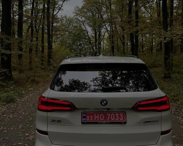 Белый БМВ Х5, объемом двигателя 2.99 л и пробегом 170 тыс. км за 55000 $, фото 1 на Automoto.ua