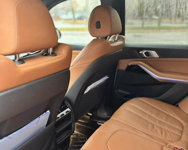 Білий БМВ Х5, об'ємом двигуна 2.99 л та пробігом 139 тис. км за 58000 $, фото 13 на Automoto.ua