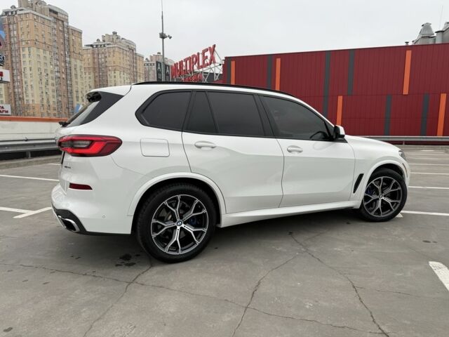 Белый БМВ Х5, объемом двигателя 4.4 л и пробегом 74 тыс. км за 56000 $, фото 4 на Automoto.ua