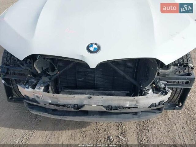 Белый БМВ Х5, объемом двигателя 3 л и пробегом 103 тыс. км за 38570 $, фото 4 на Automoto.ua