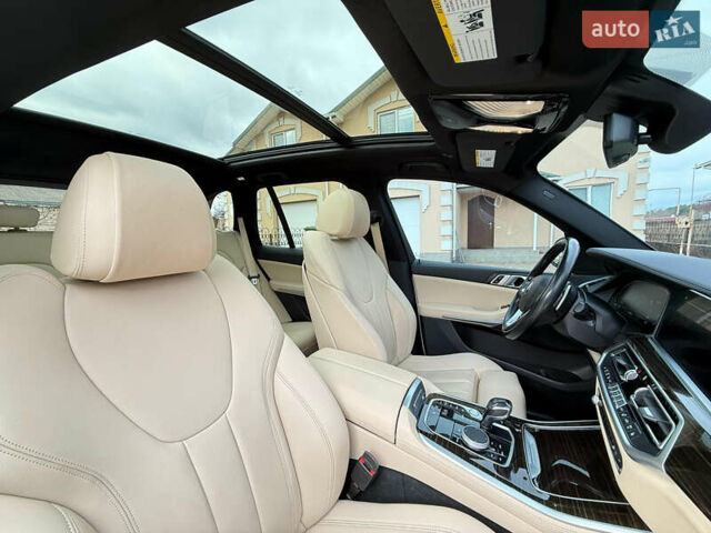 Белый БМВ Х5, объемом двигателя 3 л и пробегом 90 тыс. км за 45900 $, фото 5 на Automoto.ua