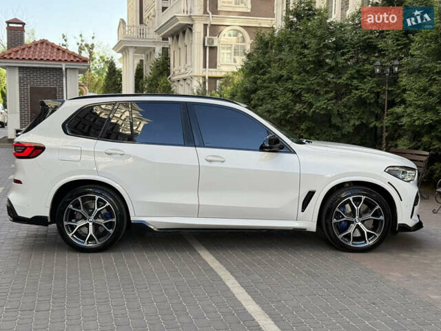 Белый БМВ Х5, объемом двигателя 3 л и пробегом 82 тыс. км за 56000 $, фото 8 на Automoto.ua