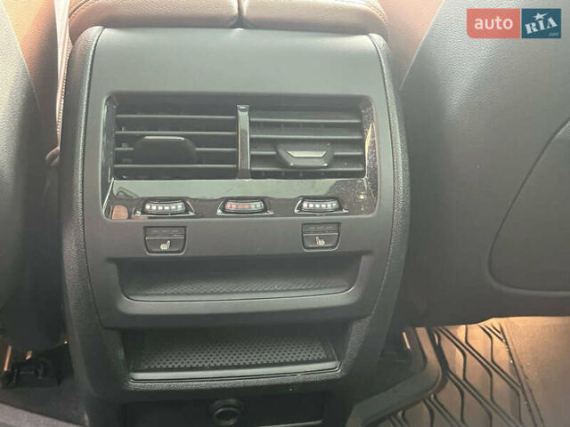 Белый БМВ Х5, объемом двигателя 3 л и пробегом 60 тыс. км за 57000 $, фото 16 на Automoto.ua