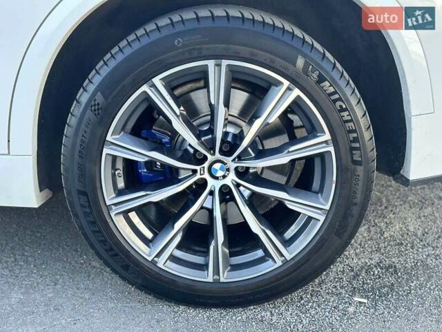 Белый БМВ Х5, объемом двигателя 2.99 л и пробегом 160 тыс. км за 54500 $, фото 17 на Automoto.ua