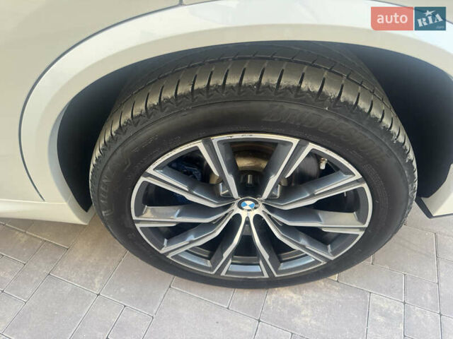 Білий БМВ Х5, об'ємом двигуна 2.99 л та пробігом 132 тис. км за 64500 $, фото 21 на Automoto.ua