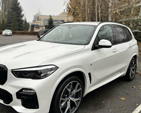 Білий БМВ Х5, об'ємом двигуна 2.99 л та пробігом 139 тис. км за 58000 $, фото 5 на Automoto.ua