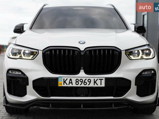 Белый БМВ Х5, объемом двигателя 3 л и пробегом 135 тыс. км за 64000 $, фото 4 на Automoto.ua