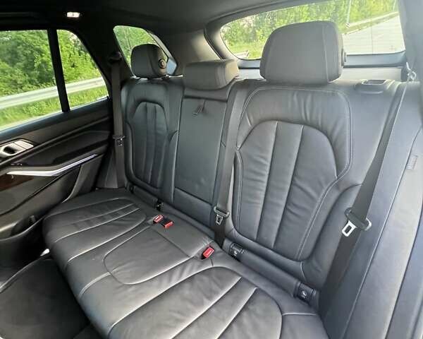 Белый БМВ Х5, объемом двигателя 3 л и пробегом 43 тыс. км за 53500 $, фото 32 на Automoto.ua