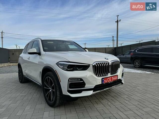 Белый БМВ Х5, объемом двигателя 3 л и пробегом 151 тыс. км за 44300 $, фото 3 на Automoto.ua