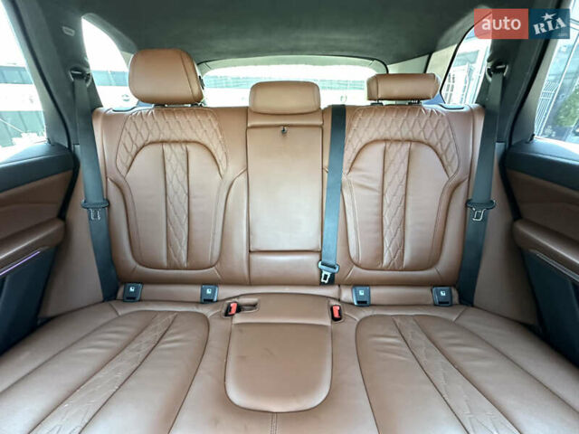 Белый БМВ Х5, объемом двигателя 3 л и пробегом 106 тыс. км за 57900 $, фото 6 на Automoto.ua