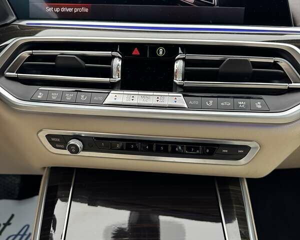 Белый БМВ Х5, объемом двигателя 3 л и пробегом 121 тыс. км за 46900 $, фото 25 на Automoto.ua