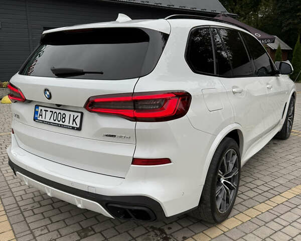 Белый БМВ Х5, объемом двигателя 3 л и пробегом 172 тыс. км за 59500 $, фото 6 на Automoto.ua