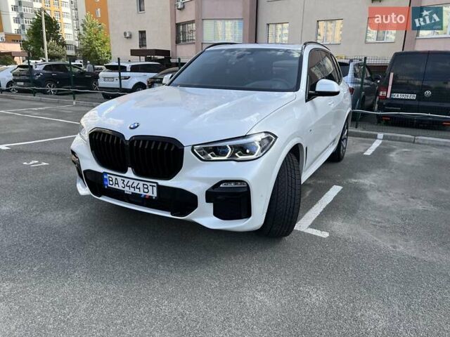 Белый БМВ Х5, объемом двигателя 3 л и пробегом 92 тыс. км за 52999 $, фото 11 на Automoto.ua