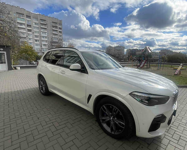БМВ Х5 2019 в Виннице на Automoto.ua Белый БМВ Х5, объемом двигателя 3 л и пробегом 142 тыс. км за 58500 $, фото 1 на Automoto.ua