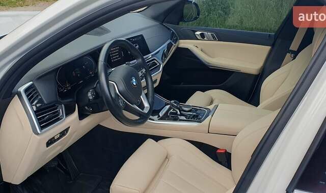 Білий БМВ Х5, об'ємом двигуна 3 л та пробігом 54 тис. км за 52500 $, фото 33 на Automoto.ua