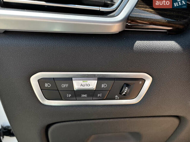 Білий БМВ Х5, об'ємом двигуна 3 л та пробігом 102 тис. км за 43700 $, фото 35 на Automoto.ua