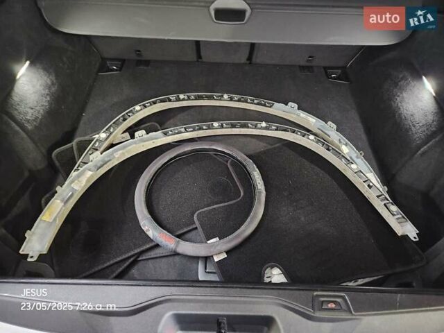 Белый БМВ Х5, объемом двигателя 3 л и пробегом 48 тыс. км за 32699 $, фото 4 на Automoto.ua
