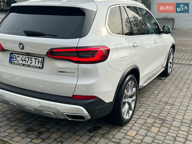 Белый БМВ Х5, объемом двигателя 3 л и пробегом 60 тыс. км за 57000 $, фото 11 на Automoto.ua