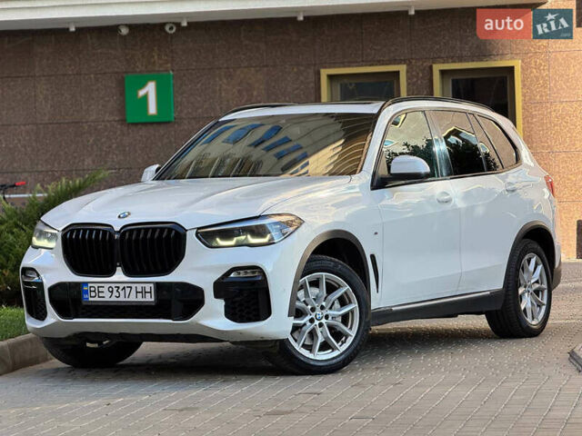 Білий БМВ Х5, об'ємом двигуна 3 л та пробігом 120 тис. км за 42900 $, фото 2 на Automoto.ua