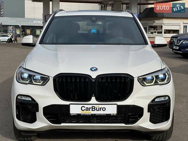 Белый БМВ Х5, объемом двигателя 3 л и пробегом 117 тыс. км за 59900 $, фото 5 на Automoto.ua