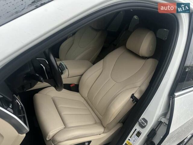 Белый БМВ Х5, объемом двигателя 3 л и пробегом 50 тыс. км за 60000 $, фото 4 на Automoto.ua