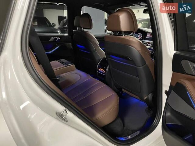 Білий БМВ Х5, об'ємом двигуна 2.99 л та пробігом 73 тис. км за 69700 $, фото 39 на Automoto.ua